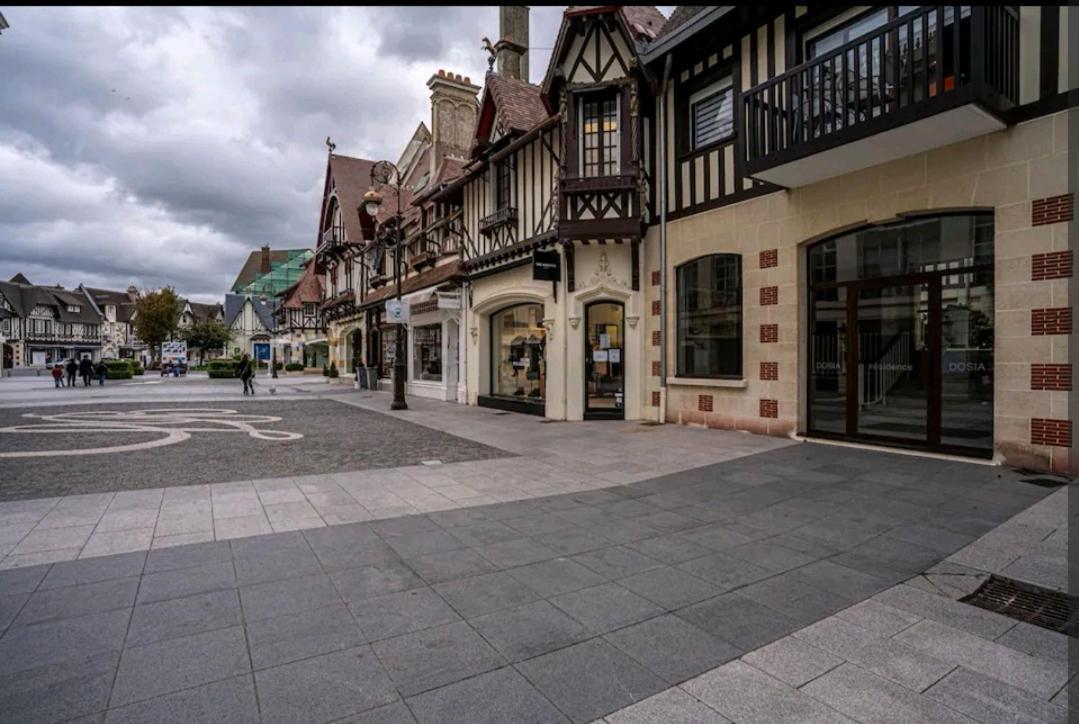 Deauville : Magnifique Studio En Face Du Casino ! Екстер'єр фото