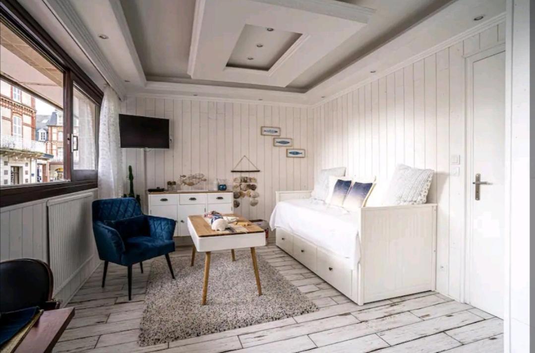 Deauville : Magnifique Studio En Face Du Casino ! Екстер'єр фото
