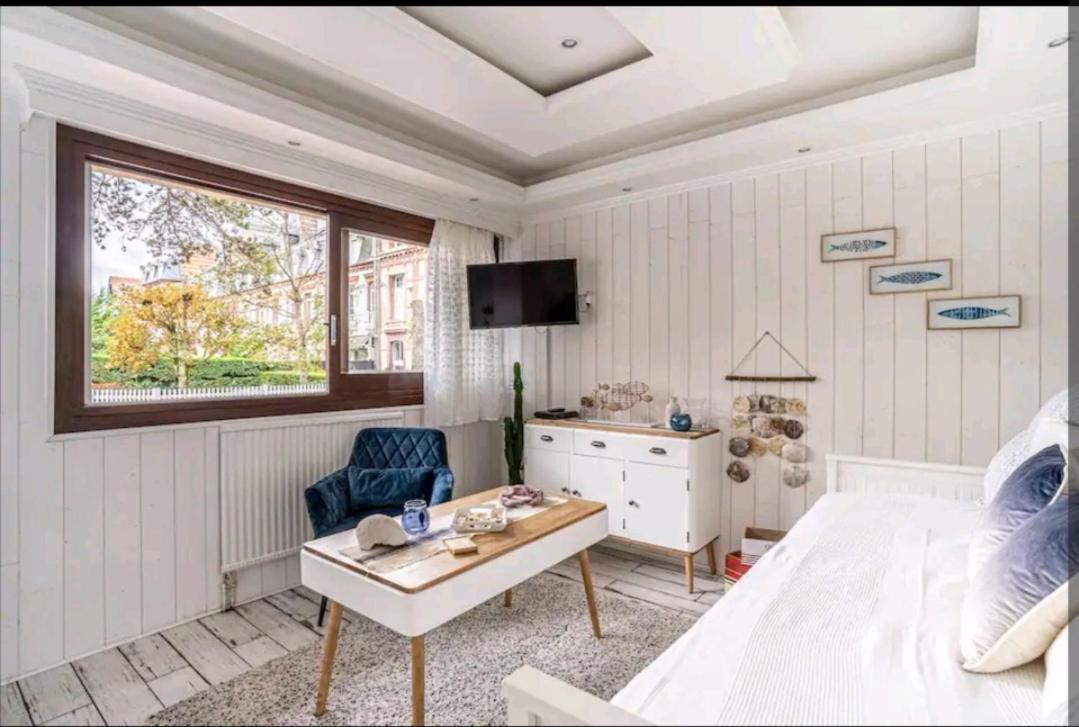 Deauville : Magnifique Studio En Face Du Casino ! Екстер'єр фото